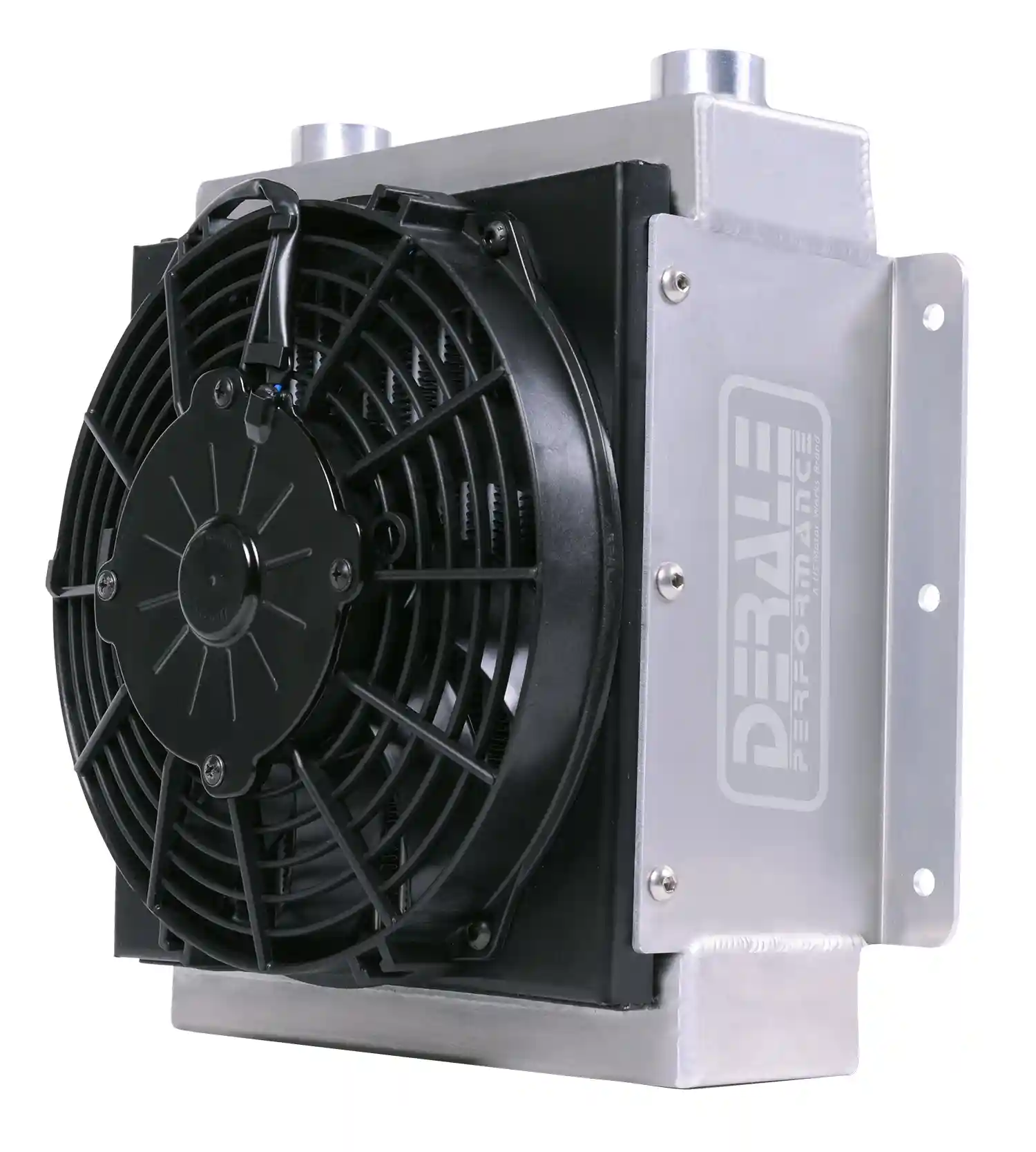 What type of fitting does the cooler use?
