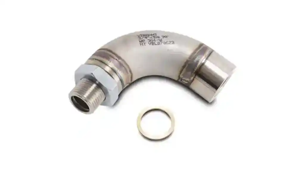 What is the style of the sensor bung adapter?
