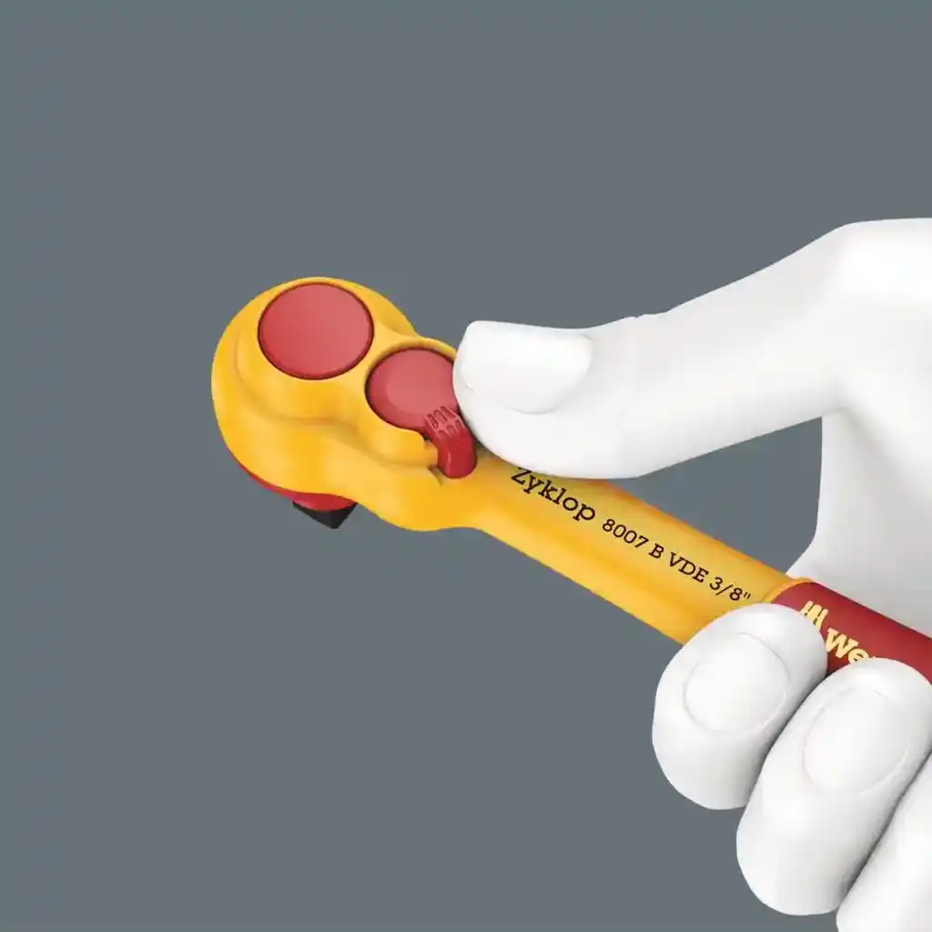 What is the benefit of using this ratchet for vehicle maintenance?